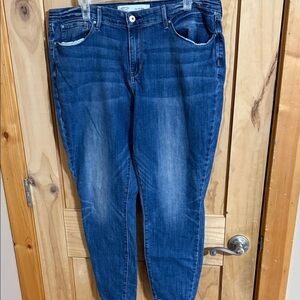 Signature Levi Strauss Women's Blue Jeans